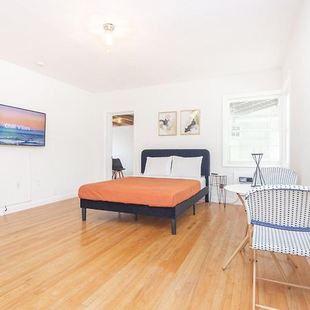 2-Bdrm Unit - 5 Minutes Walking Las Olas Beach フォート・ローダーデール エクステリア 写真