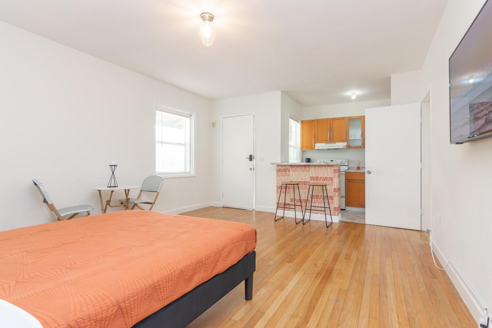 2-Bdrm Unit - 5 Minutes Walking Las Olas Beach フォート・ローダーデール エクステリア 写真