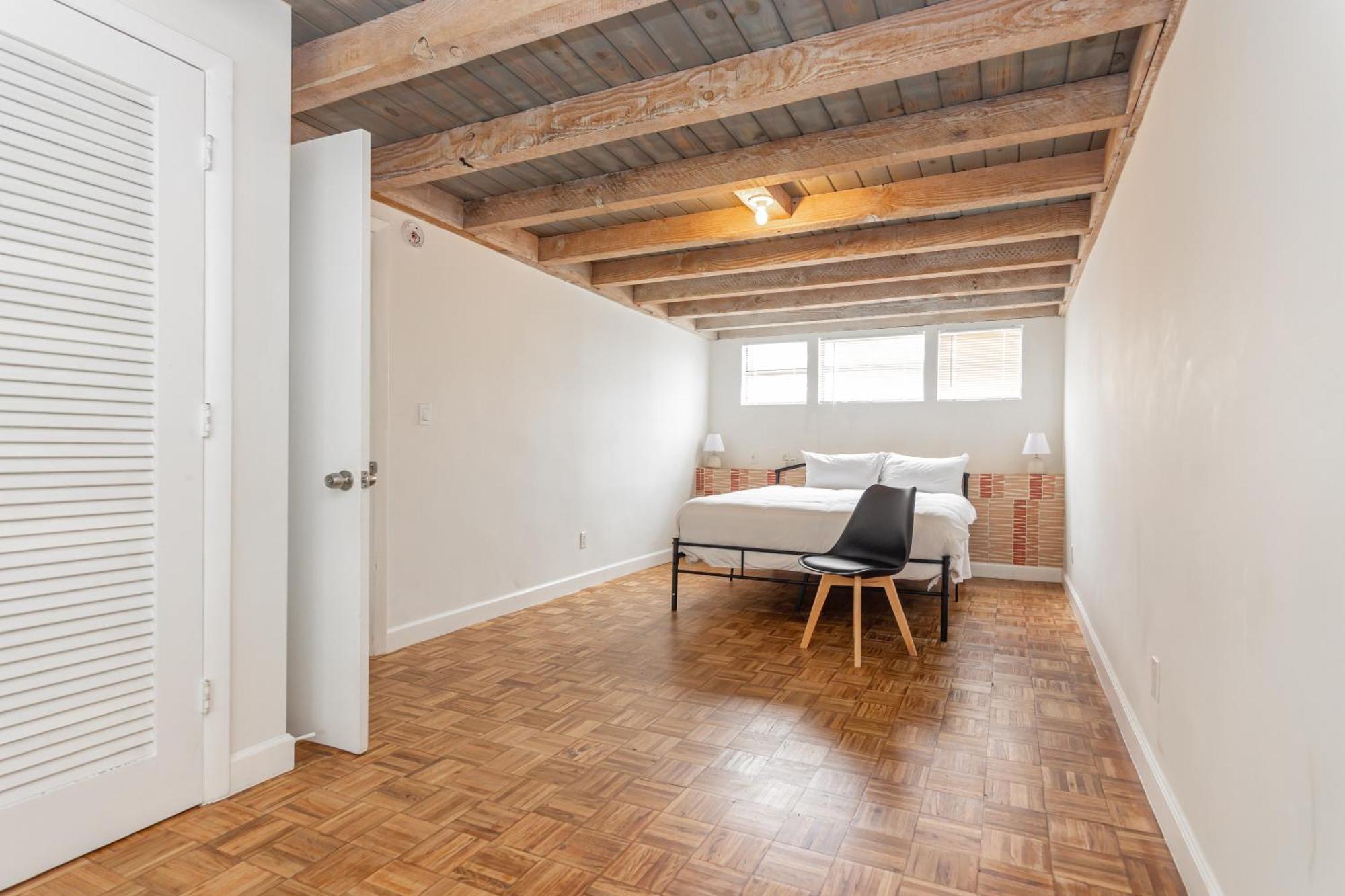 2-Bdrm Unit - 5 Minutes Walking Las Olas Beach フォート・ローダーデール エクステリア 写真